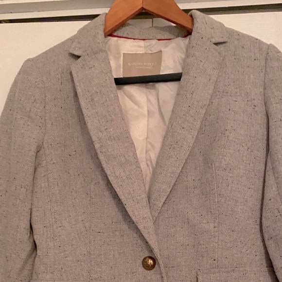 Banana Republic blazer - Picture 2 of 3
